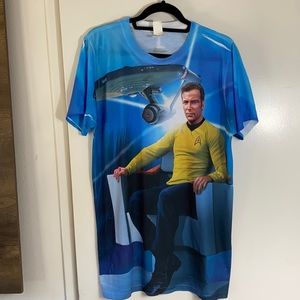 Star track Captain Kirk men’s T-shirt size L